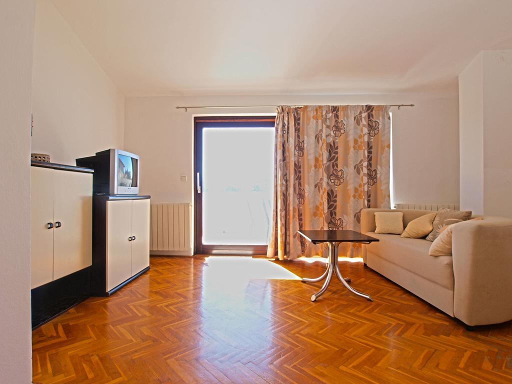Apartments Milio 1105 Fažana Buitenkant foto