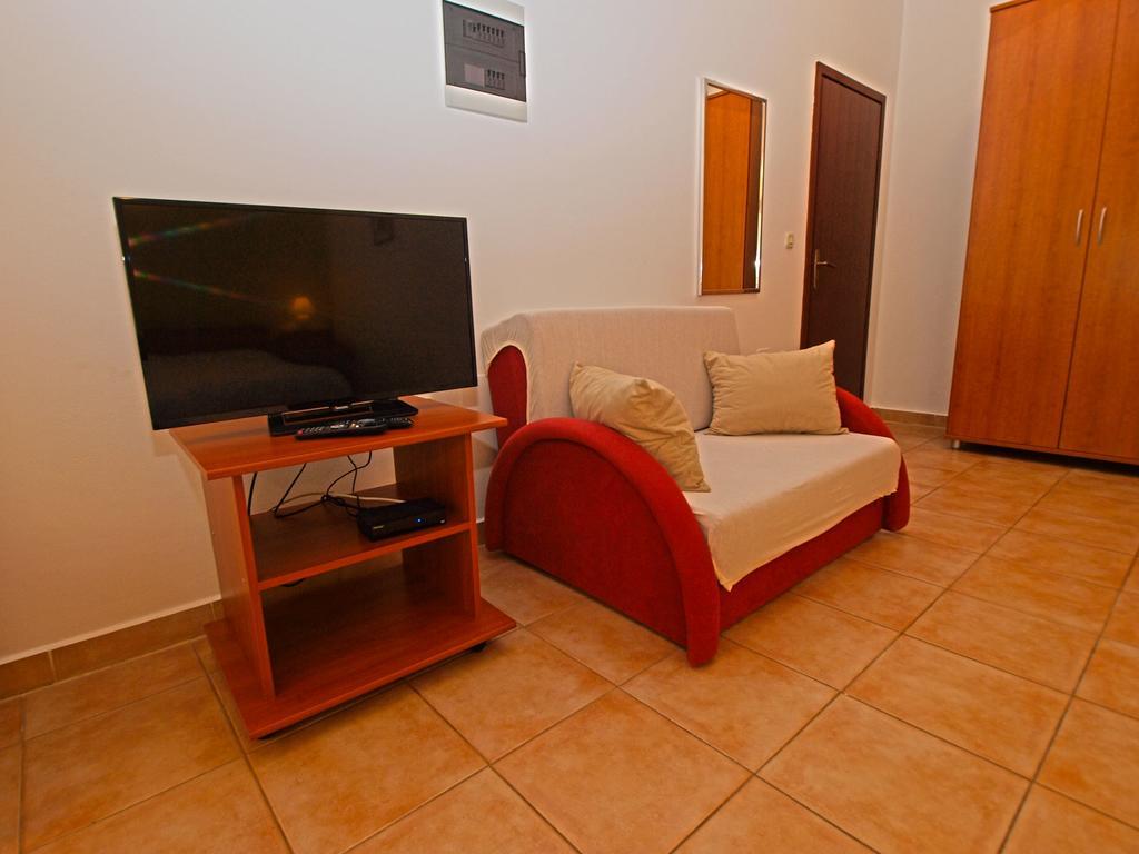 Apartments Milio 1105 Fažana Buitenkant foto