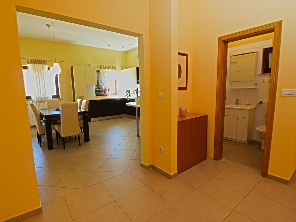 Apartments Milio 1105 Fažana Buitenkant foto