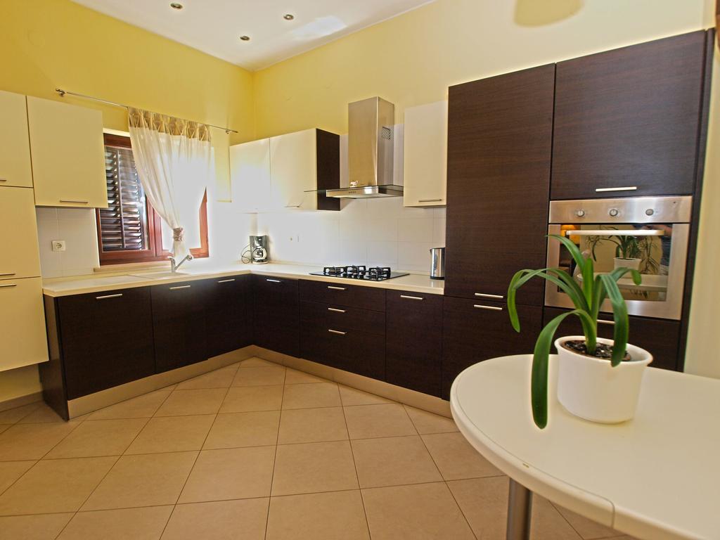 Apartments Milio 1105 Fažana Buitenkant foto