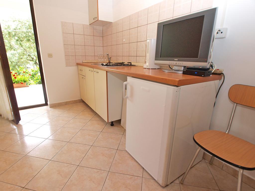 Apartments Milio 1105 Fažana Buitenkant foto