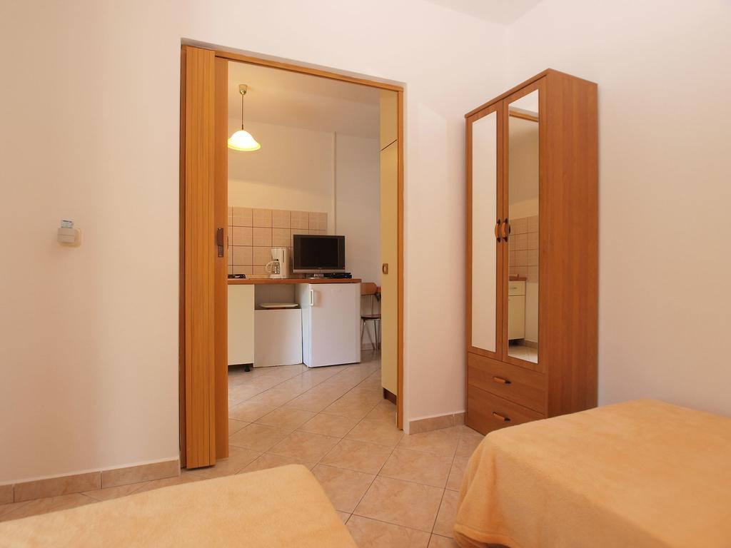 Apartments Milio 1105 Fažana Buitenkant foto